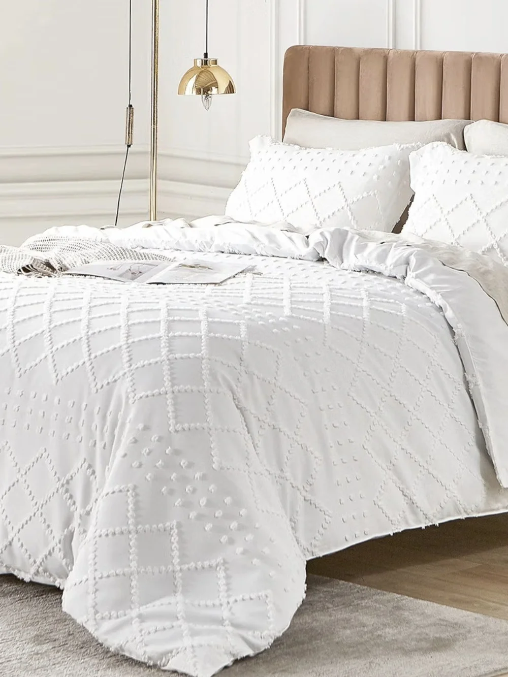 *NEW* Queen Classic White Textured Duvet & Pillow Shams